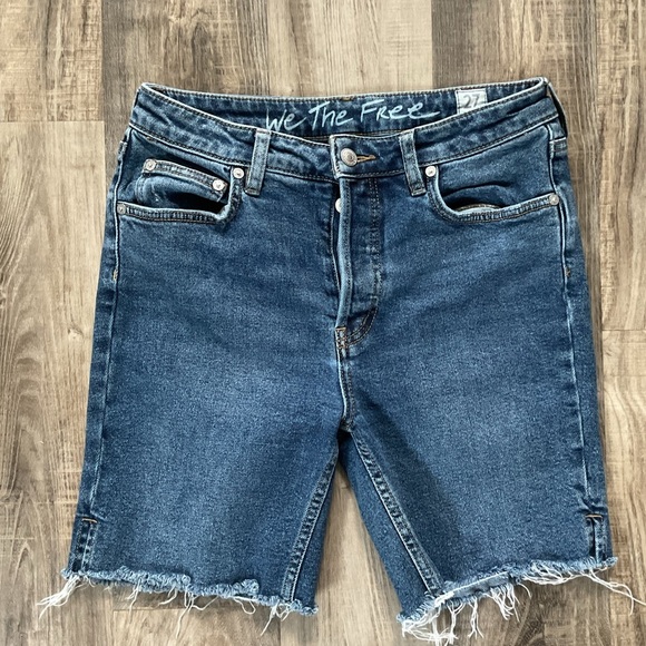 We The Free Avery Button Fly Bermuda Shorts Cadet Blue Med Wash Size 27 - Picture 1 of 7